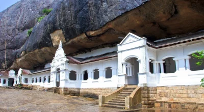 dambulla-cave-temple-sri-lanka